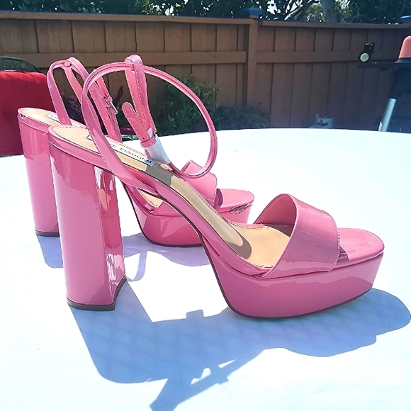 Steve Madden Pink heels - Picture 1 of 5